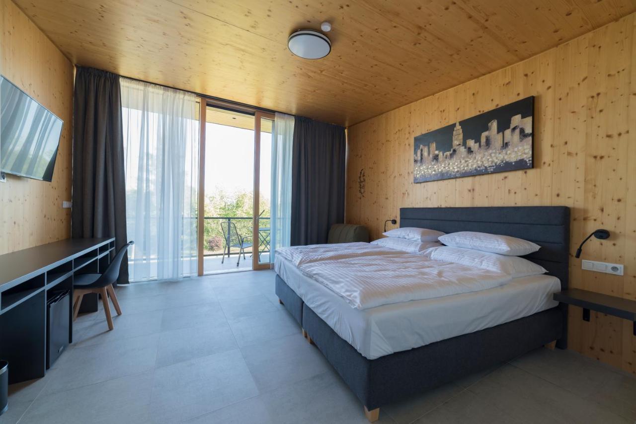 Depandance Hotelu Vitkova Hora Karlsbad Eksteriør billede